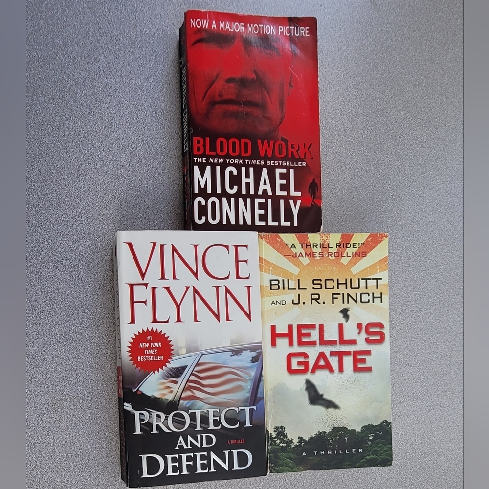 SUSPENSE THRILLER TRIO/3‎ BOOKS/BEST SELLING AUTHORS